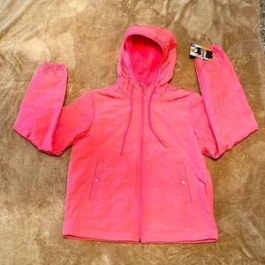 Avia Quilted Outdoor Jacket with Hood. New with Tags Zip up.